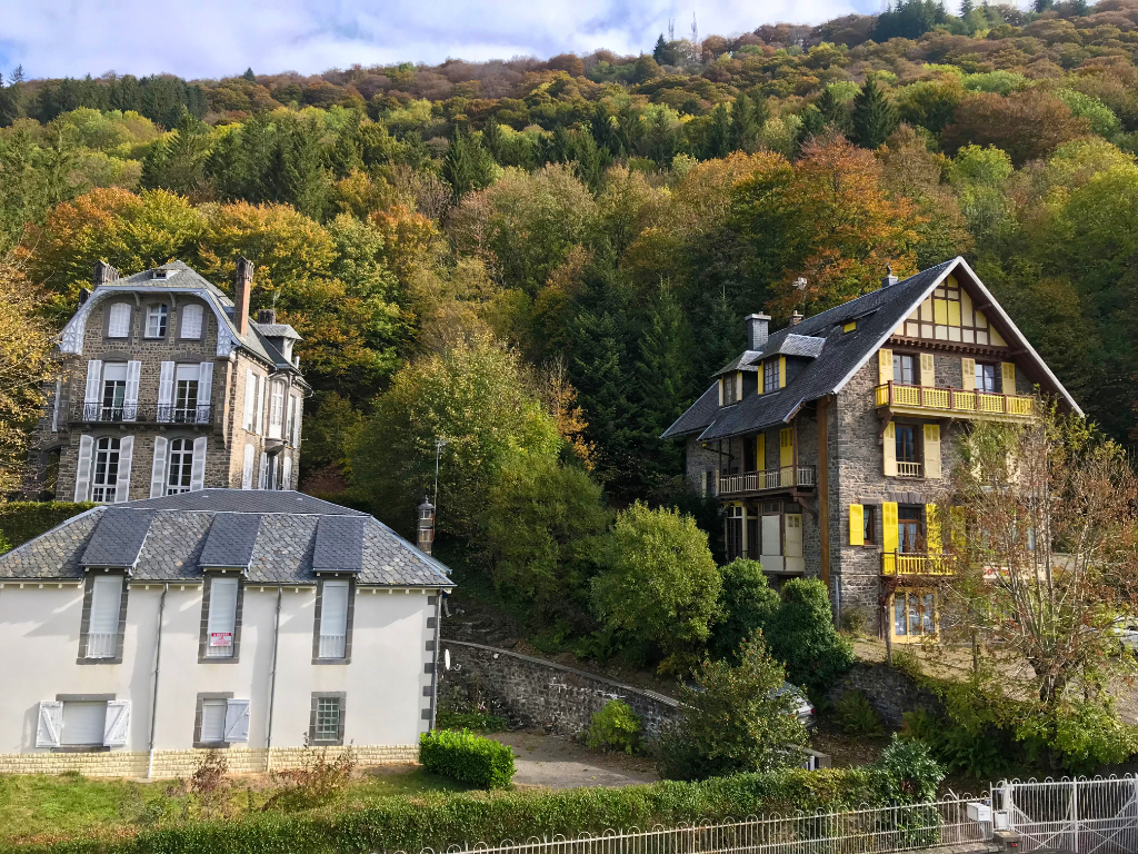 Vente Maison de village 130 m² MONTDORE (63240)