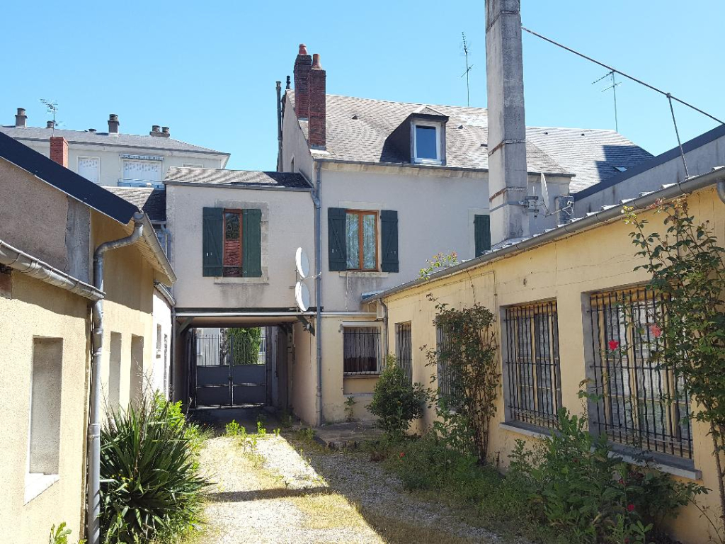 Vente T1 60 M BOURGES 18000 