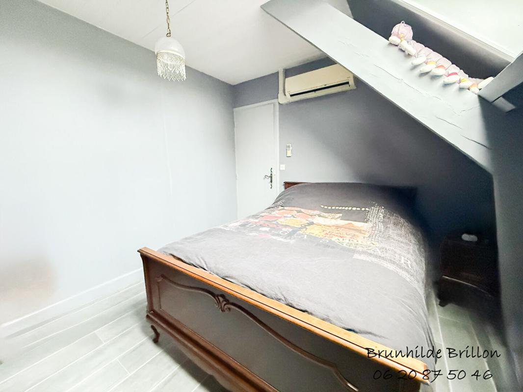 VIMY Proximité Vimy, pavillon 145M² en semi plain pied, 4 chambres, bureau 14