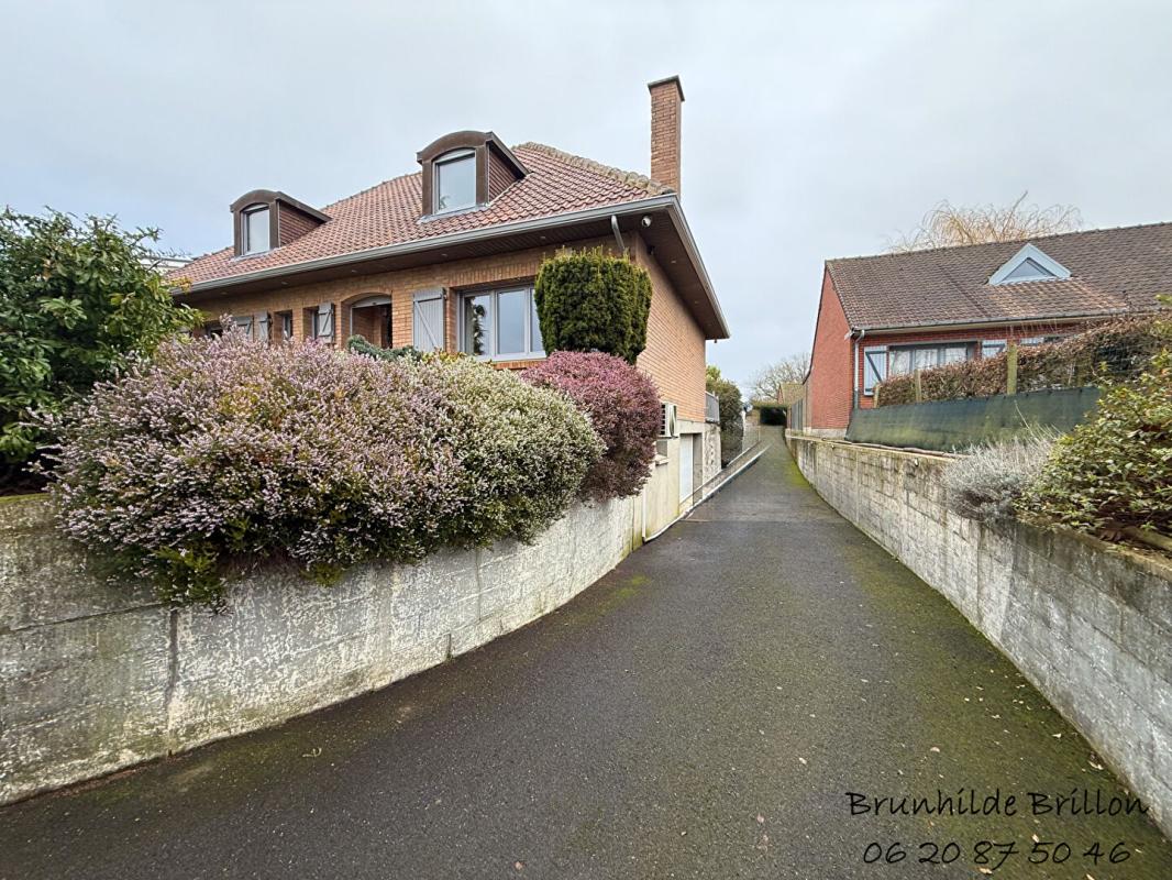 VIMY Proximité Vimy, pavillon 145M² en semi plain pied, 4 chambres, bureau 16