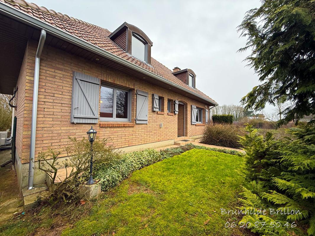 VIMY Proximité Vimy, pavillon 145M² en semi plain pied, 4 chambres, bureau 17