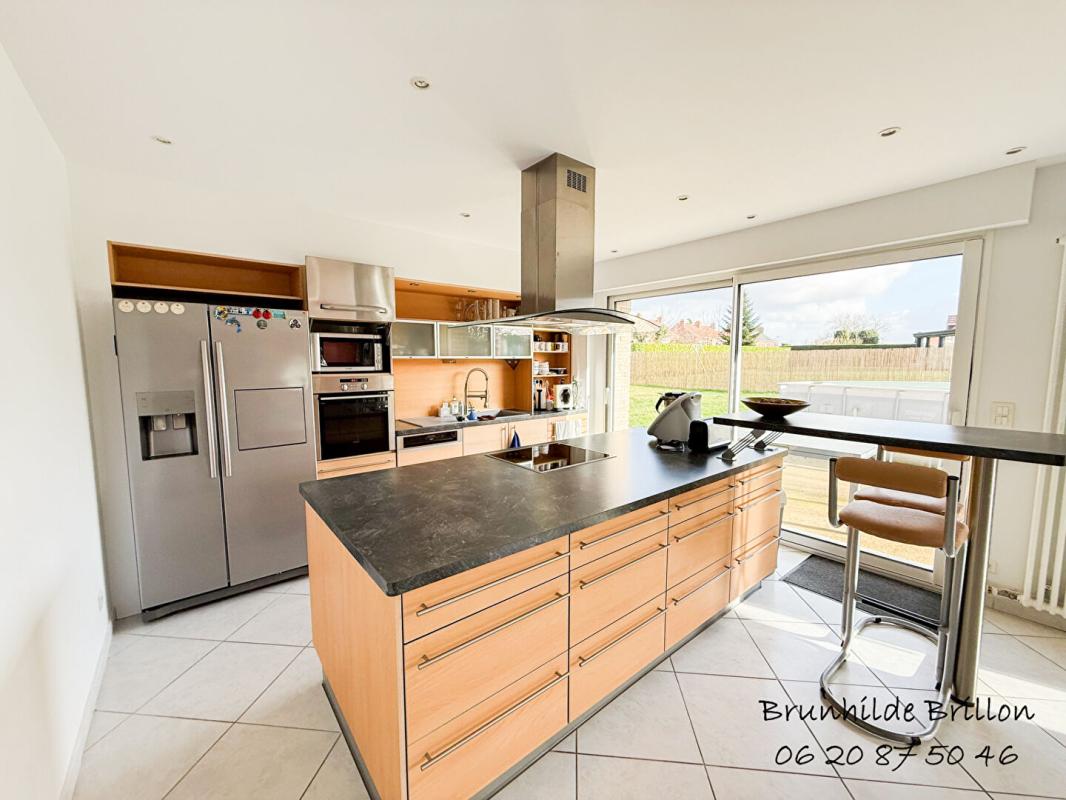 COURRIERES Semi-plain-pied 190M², 4 chambres, bureau, garage, jardin 7