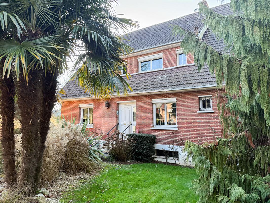 VIMY Maison semi plain-pied 220M², 5 à 6 chambres, sous sol complet jardin paysagé 1