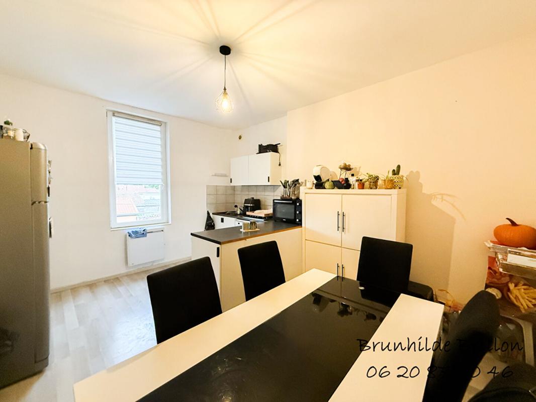 LIEVIN Liévin, appartement  duplex , 1 chambre, stationnement 10