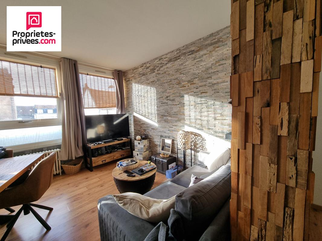 LENS Appartement hyper-centre de LENS, 4 pièces, 2 chambres, 71m2 2