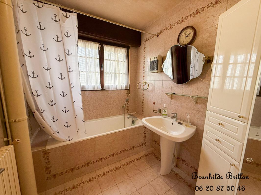 FAMPOUX Maison Fampoux 130 m2, 3 chambres, 2 salles de bains, garage 7