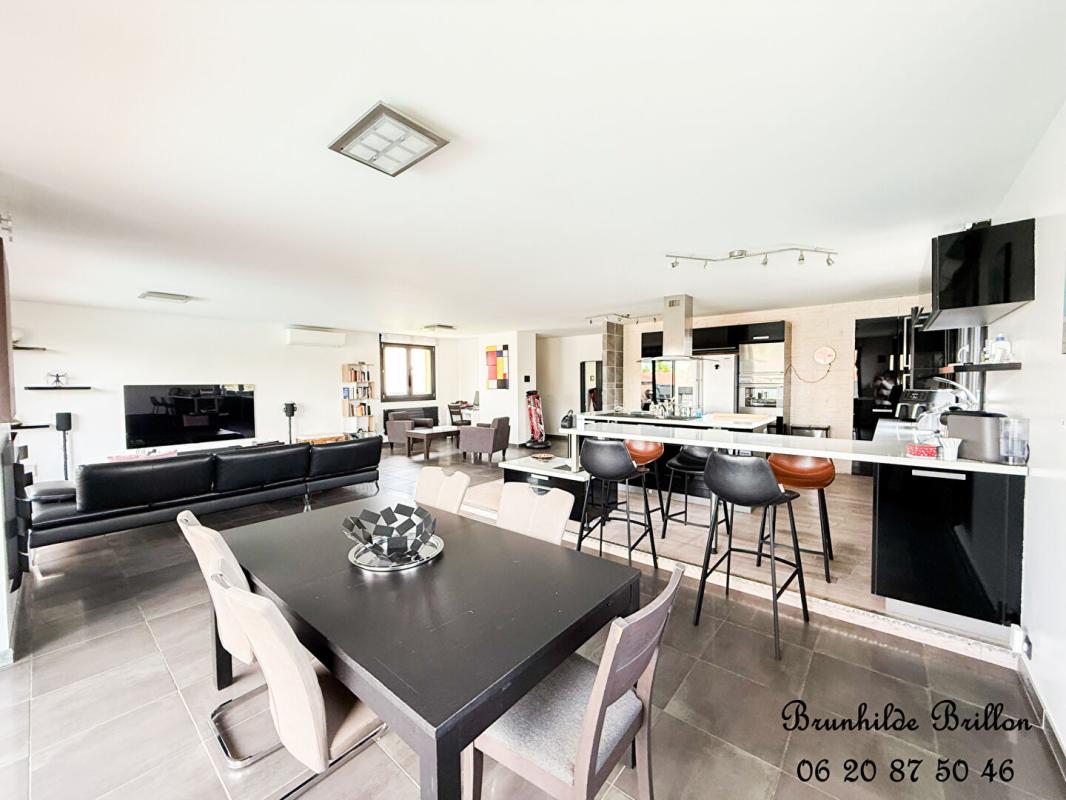 LENS Pavillon 215m², 3 chambres, bureau, garage, piscine, jardin 4