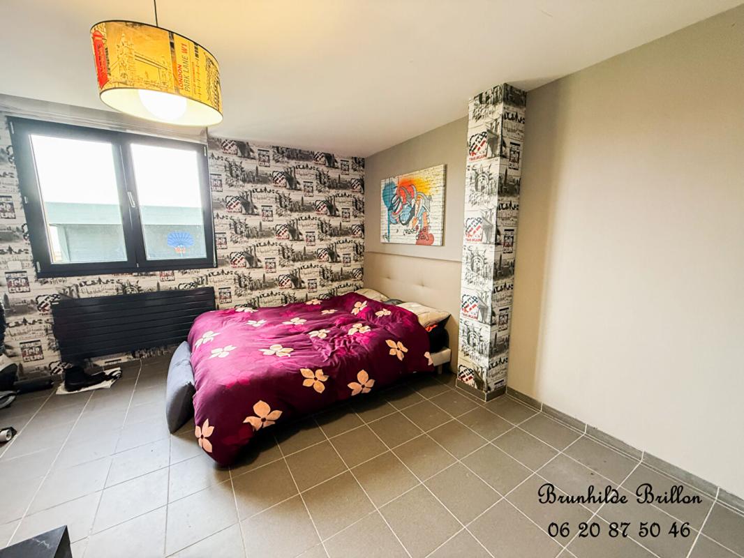 LENS Pavillon 215m², 3 chambres, bureau, garage, piscine, jardin 8