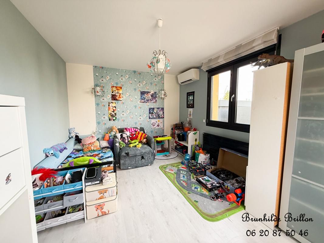 LENS Pavillon 215m², 3 chambres, bureau, garage, piscine, jardin 9