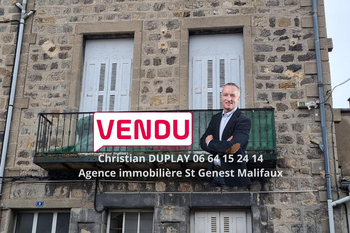 SAINT-JUST-MALMONT SOUS COMPROMIS Immeuble Saint Just Malmont 8 pièce(s) 133 m2 8