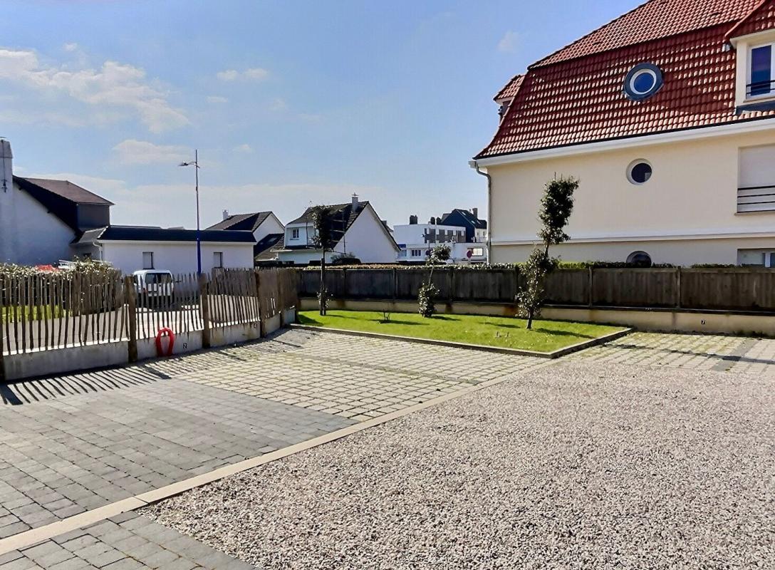 NEUFCHATEL-HARDELOT Centre station, plage à pied, T3 lumineux 83m2, terrasse sud, garage, pkg 12