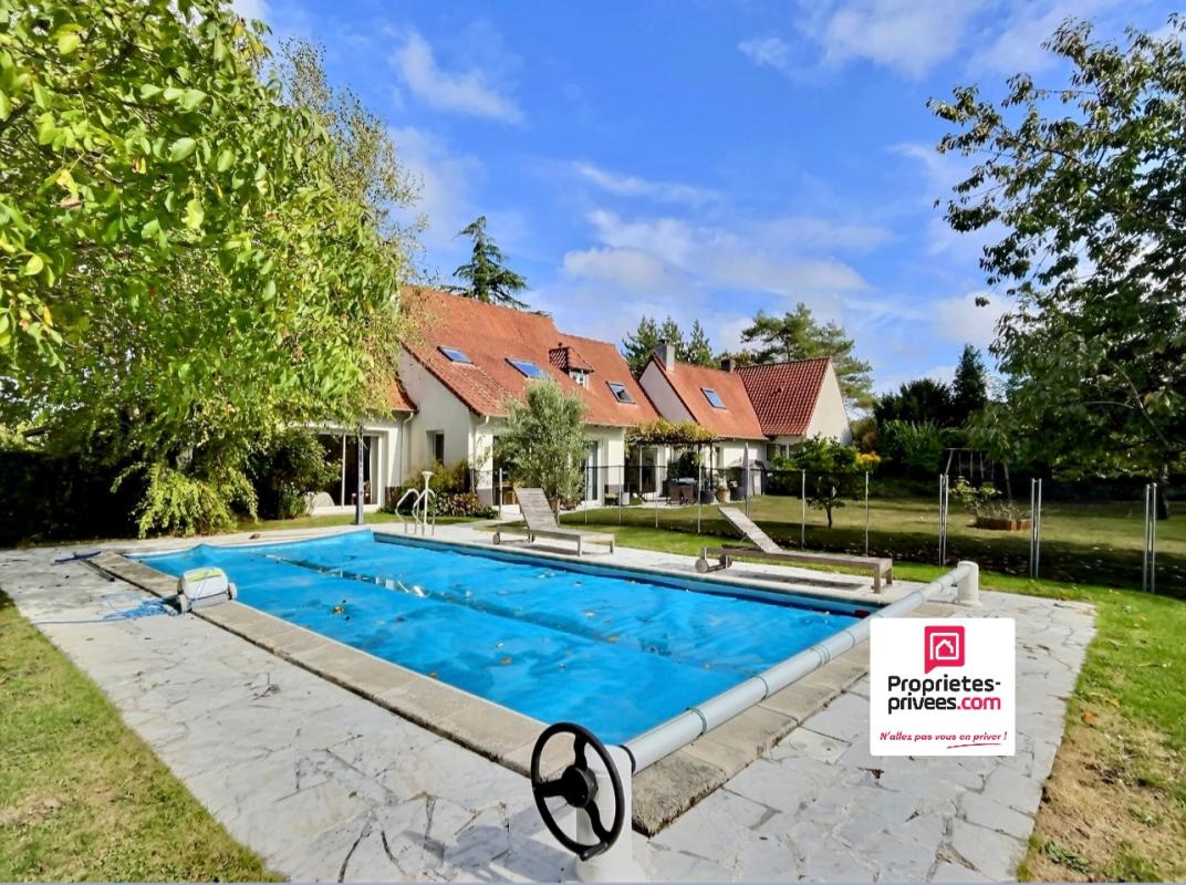 CUCQ Jolie Propriété sur 4136M2 avec piscine 1