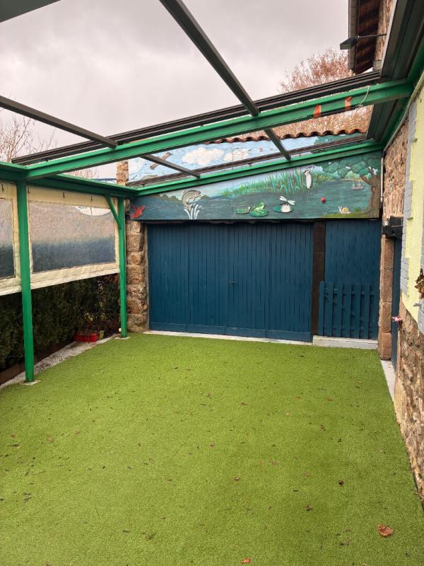 BEAUZAC Beauzac Restaurant avec son habitation et son gîte sur 1000m² de terrain clos 299 000 9