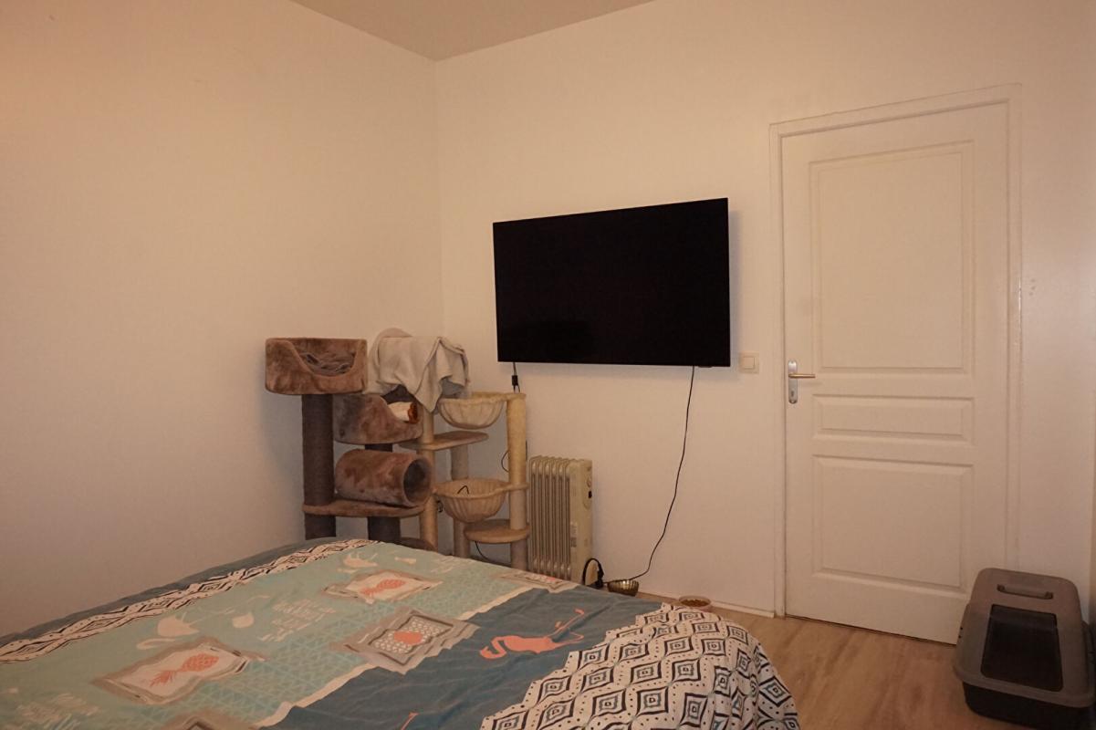 FIRMINY FIRMINY CENTRE 42700 appartement avec locataire en place 46.2m² une chambre 10