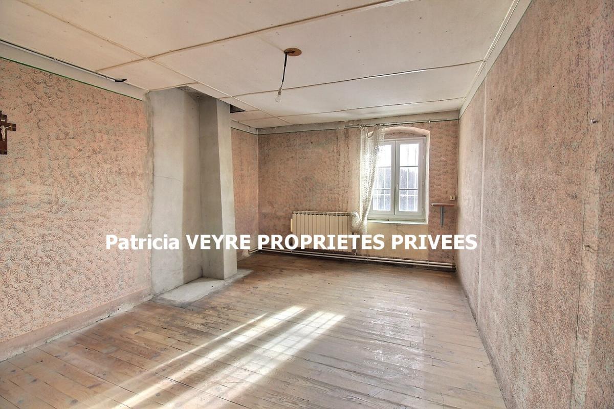 LA VERSANNE LA VERSANNE 42220 corps de ferme 112 m² habitables, dépendances sur 5700m² de terrain 7