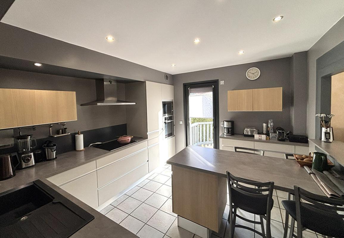 SAINT-ETIENNE St ETIENNE 42100 proche IUT, Villa sur sous-sol 130m² habitables 3 chambres grand garage sur 851m² de terrain 11