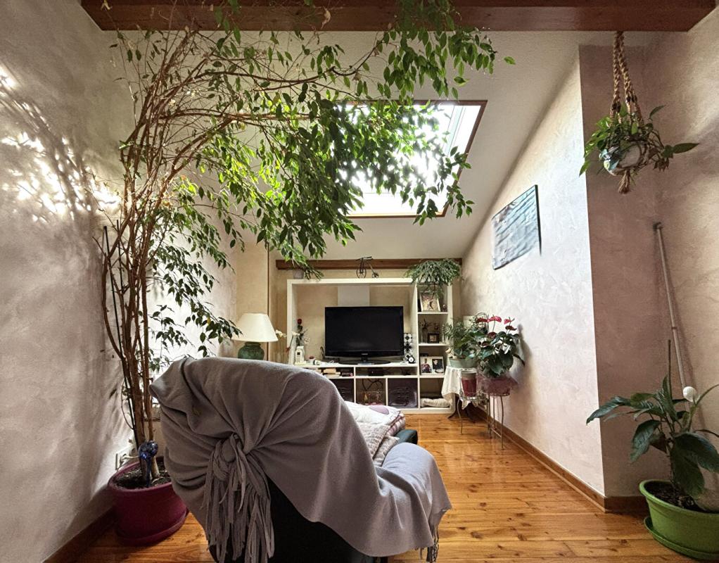 SAINT-ETIENNE St ETIENNE 42100 proche IUT, Villa sur sous-sol 130m² habitables 3 chambres grand garage sur 851m² de terrain 8