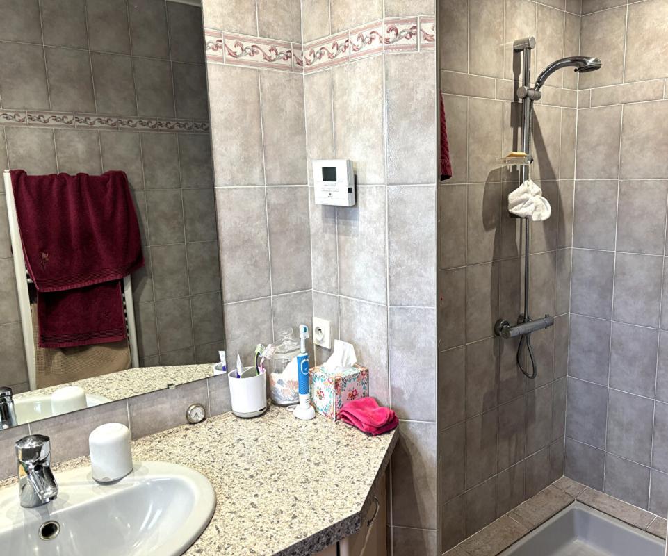 SAINT-ETIENNE St ETIENNE 42100 proche IUT, Villa sur sous-sol 130m² habitables 3 chambres grand garage sur 851m² de terrain 9