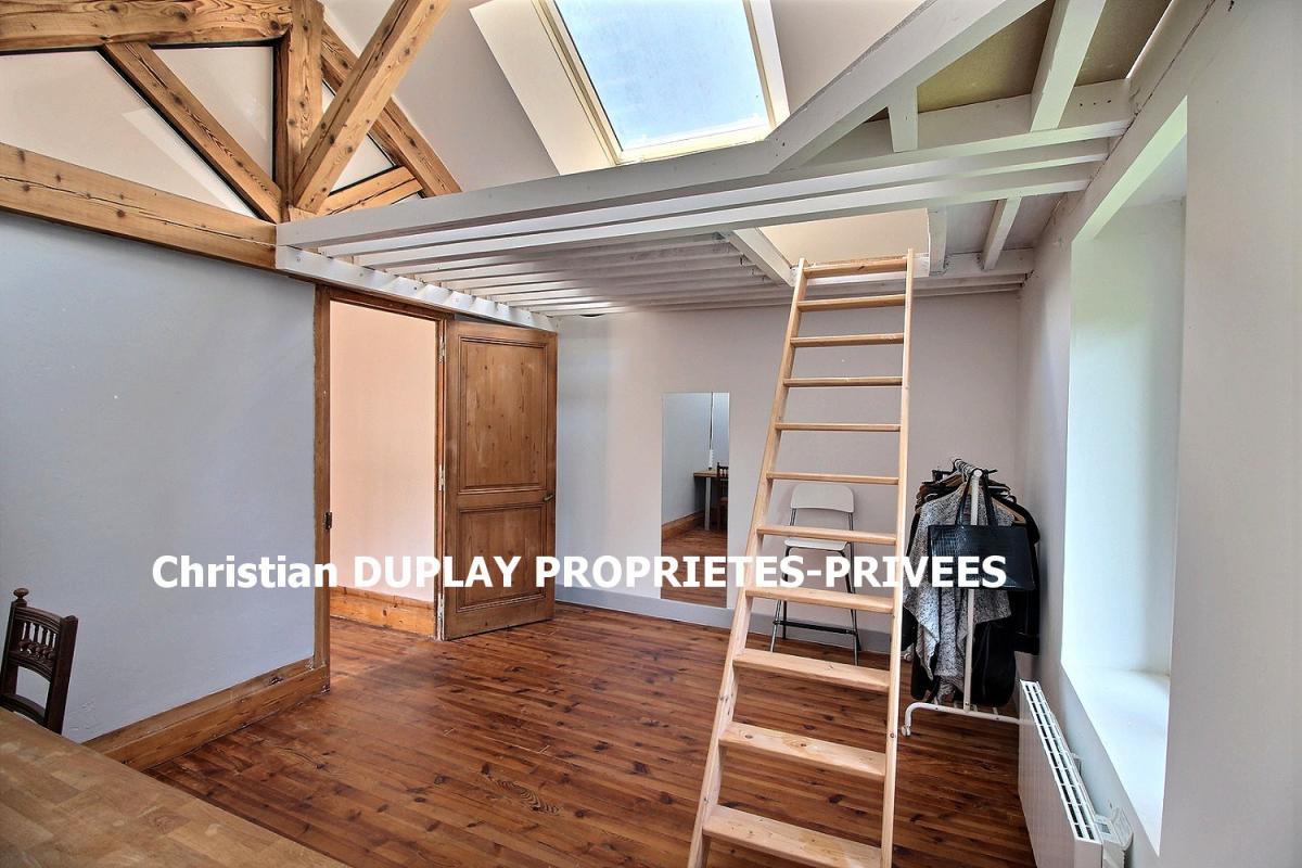 PLANFOY PLANFOY 42660 EXCLUSIVITE Maison bourgeoise de 1912 exposée Sud-Ouest environ 145m² habitables 4 chambres sur 1179m² de terrain 11