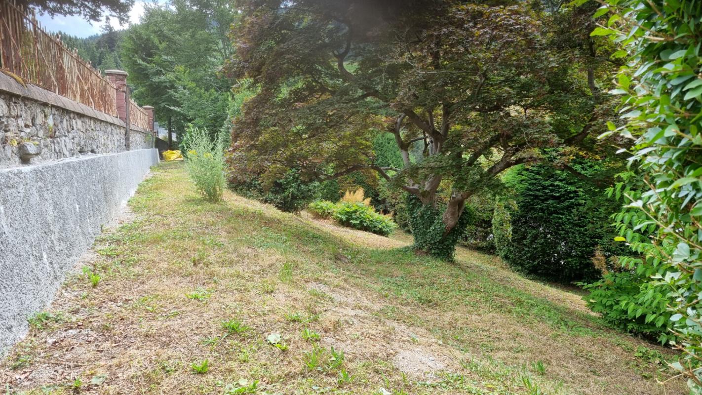 PLANFOY PLANFOY 42660 EXCLUSIVITE Maison bourgeoise de 1912 exposée Sud-Ouest environ 145m² habitables 4 chambres sur 1179m² de terrain 13