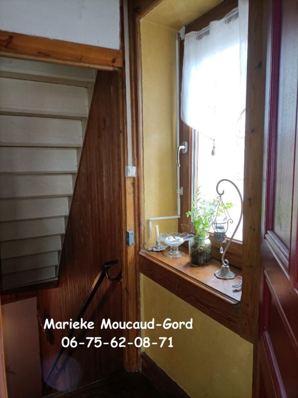 VALPRIVAS Maison de village au coeur de Valprivas 95 m² 3 chambres 510 m² terrain et dépendances 11