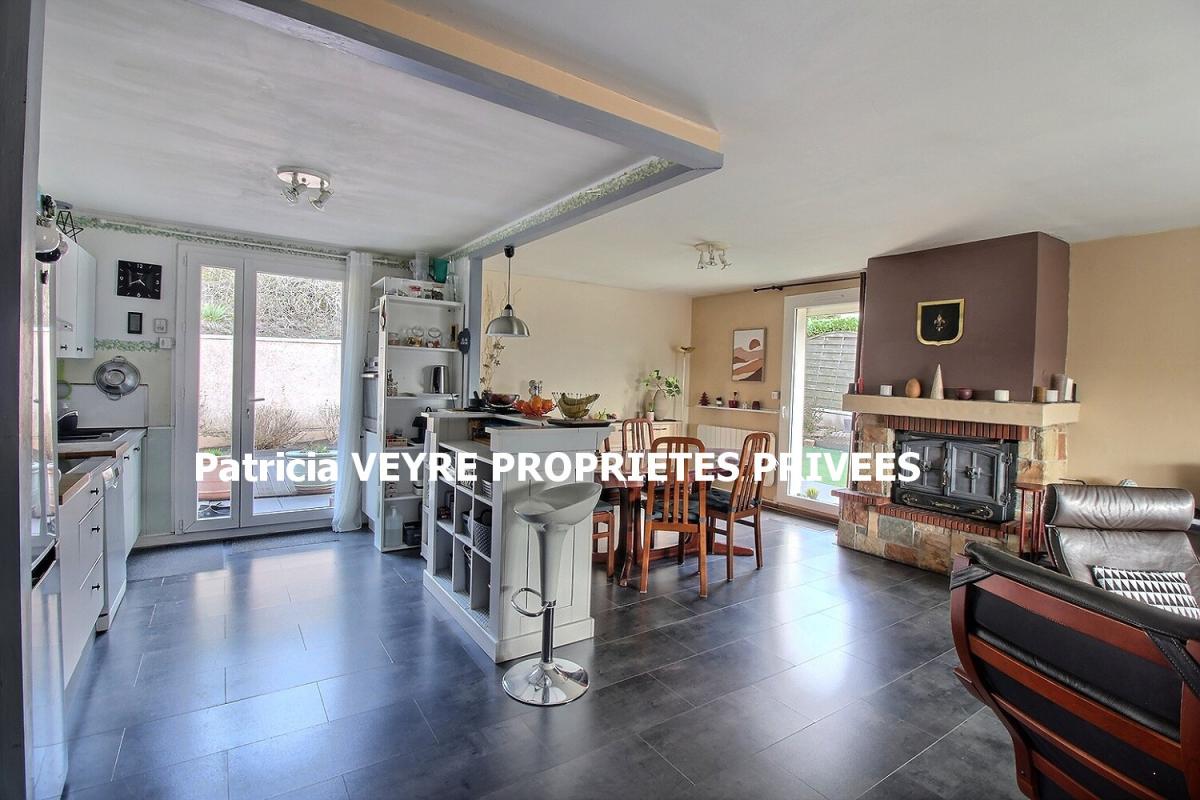 SAINT-ETIENNE SAINT-ETIENNE St Jean Bonnefond, Terrenoire. Maison 101 m² habitables 4 chambres sous-sol et jardin de 452 m² 3