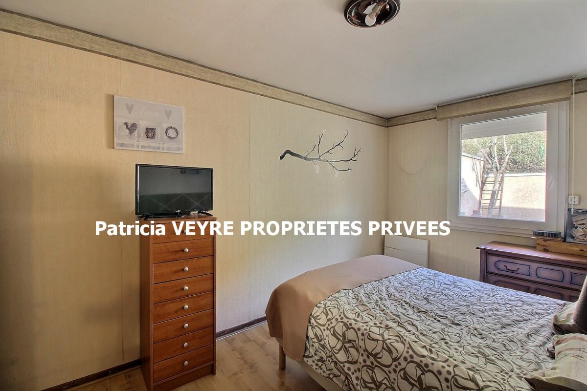 SAINT-ETIENNE SAINT-ETIENNE St Jean Bonnefond, Terrenoire. Maison 101 m² habitables 4 chambres sous-sol et jardin de 452 m² 7