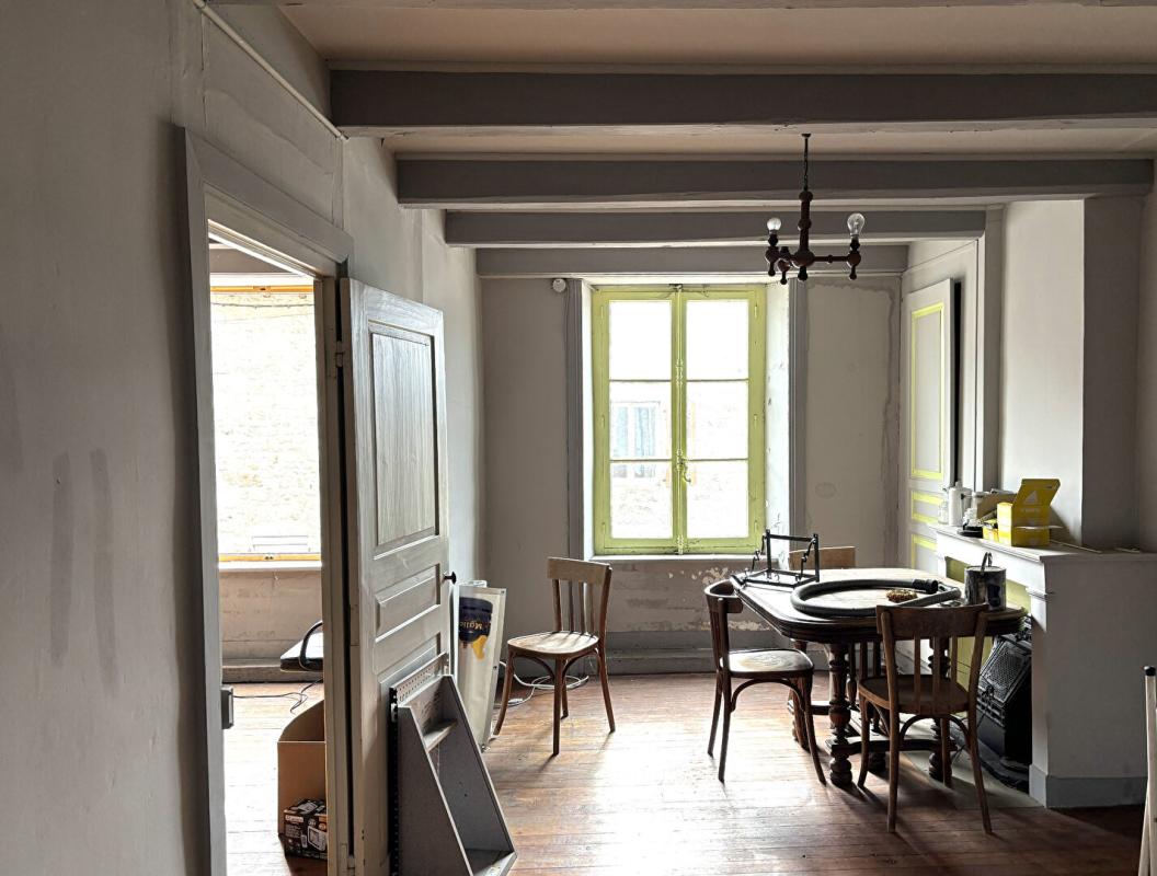 SAINT-ANTHEME Saint Anthème  63660 immeuble sur trois niveaux plus combles 180 m² 10