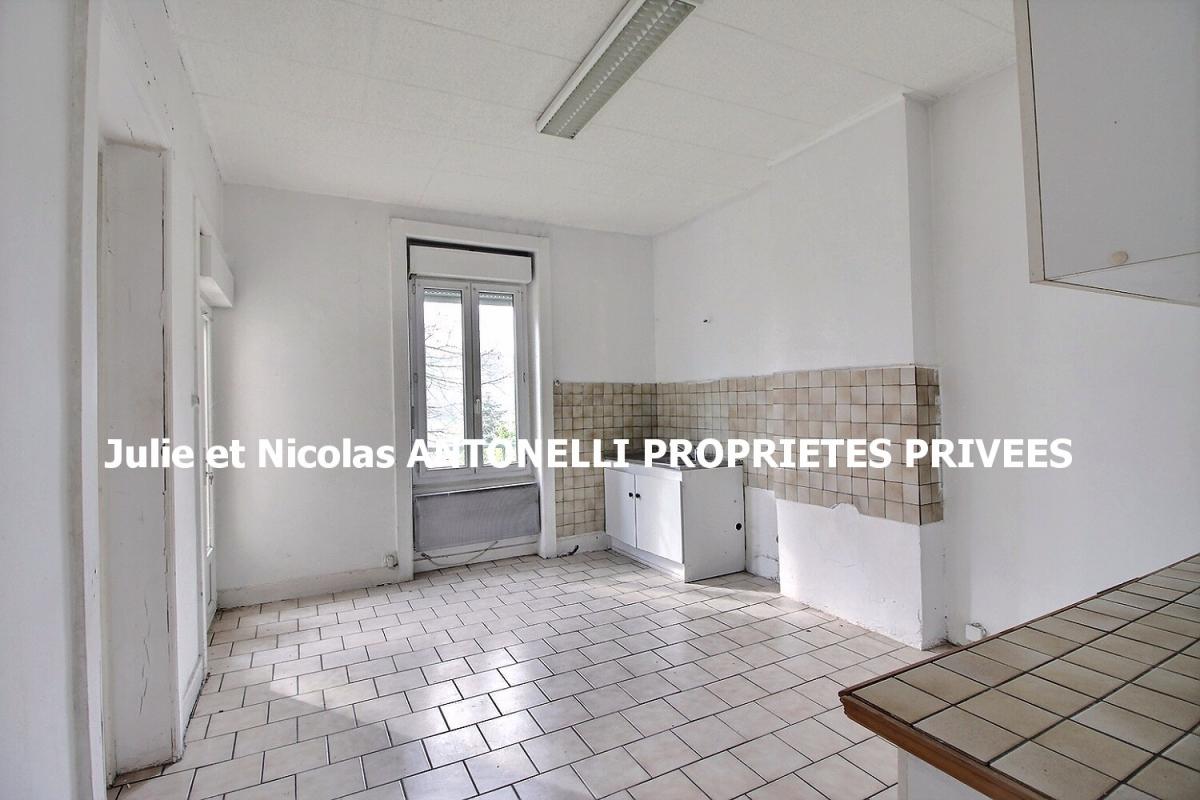 LA FOUILLOUSE La FOUILLOUSE 42480  Maison des années 30, 4 chambres, garage, sur 900m² de terrain 8