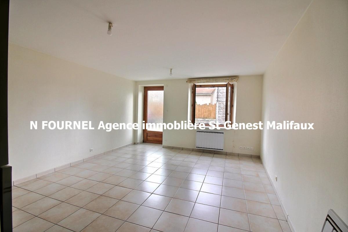 JONZIEUX Jonzieux 42660 Appartement 43.69m² cuisine équipée ouverte sur salon-séjour, une chambre, SDB avec WC 1