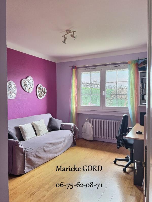 UNIEUX Unieux 42240 maison individuelle des années 70 sur sous sol complet 131m² habitables 4 chambres 3 garages 1 piscine sur 1190m² de terrain 5