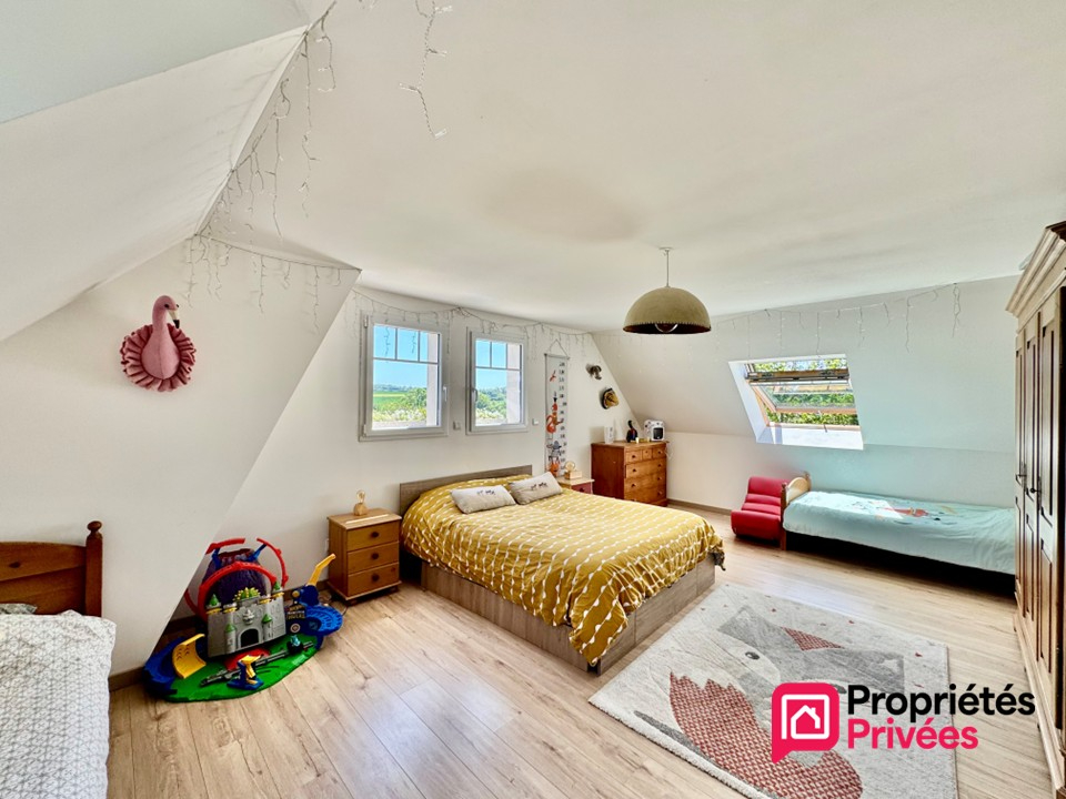 BEUVREQUEN PROPRIETES PRIVEES COTE D'OPALE vous propose : 8