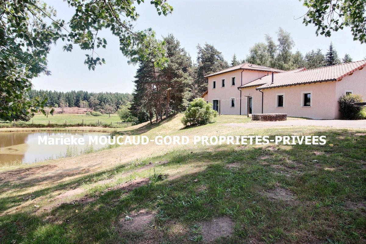 CRAPONNE-SUR-ARZON Craponne-sur-Arzon (43500) Très belle maison de 195 m² 5 chambres 3 garages sur 9700m² terrain 14