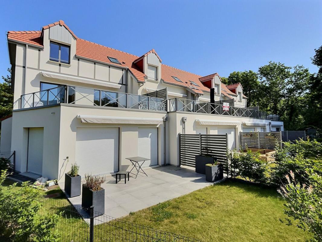 HARDELOT PLAGE Superbe duplex 2 CHAMBRES , terrasse , garage et cave avec vue golf - 73.44 m2 2
