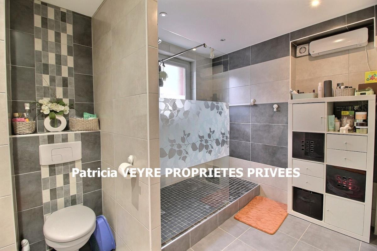 SAINT-ETIENNE Maison Saint Etienne (42100) de 108 m² sans travaux avec 4 chambres sur 20 834 m² de terrain 8