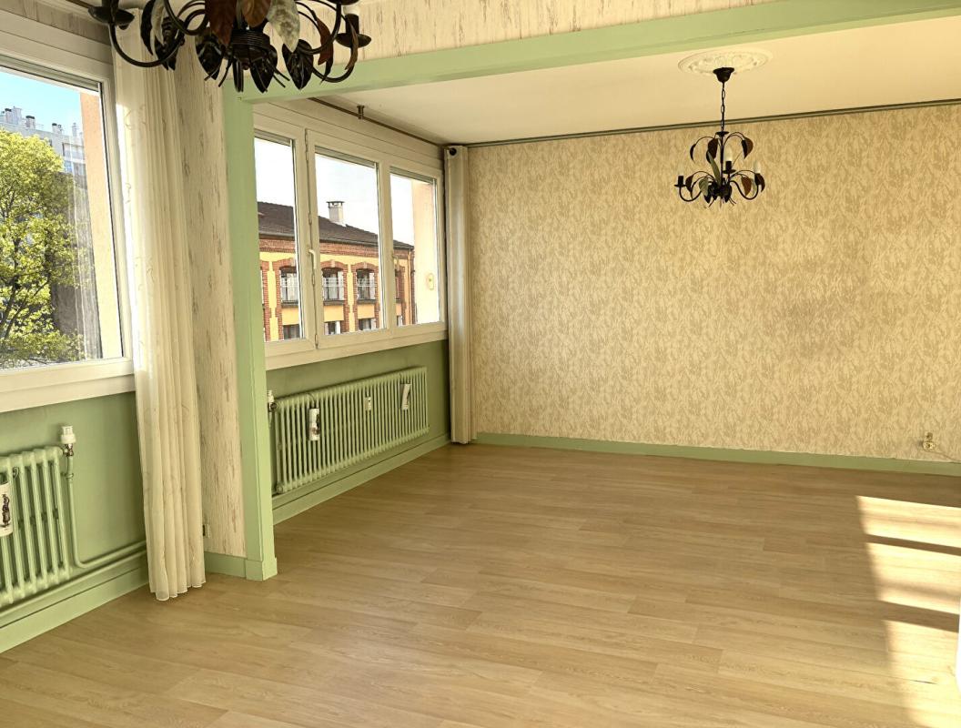 SAINT-ETIENNE Appartement Saint Etienne 3 pièce(s) 77 m2 6