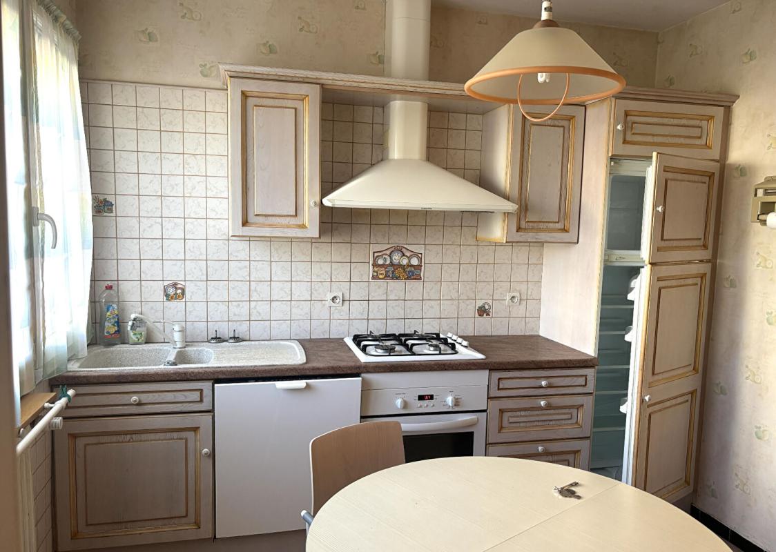 SAINT-ETIENNE Appartement Saint Etienne 3 pièce(s) 77 m2 7