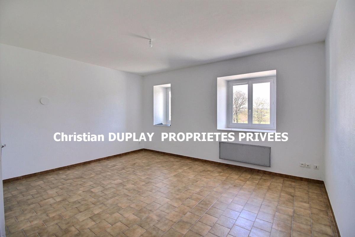 SAINT-VICTOR-MALESCOURS SAINT VICTOR MALESCOURS 43140  maison mitoyenne comprenant deux logements et deux garages environ 140m² 3