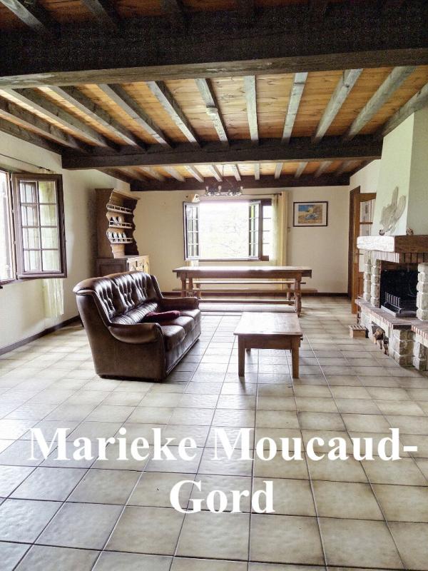 BEAUZAC Maison individuelle de 295 m², 6chambres,au coeur d'1.3hectare avec accès à la rivière 12