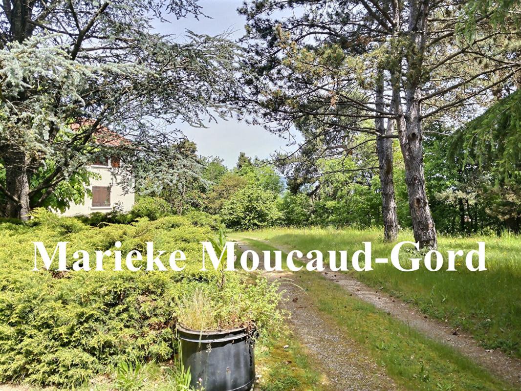BEAUZAC Maison individuelle de 295 m², 6chambres,au coeur d'1.3hectare avec accès à la rivière 5