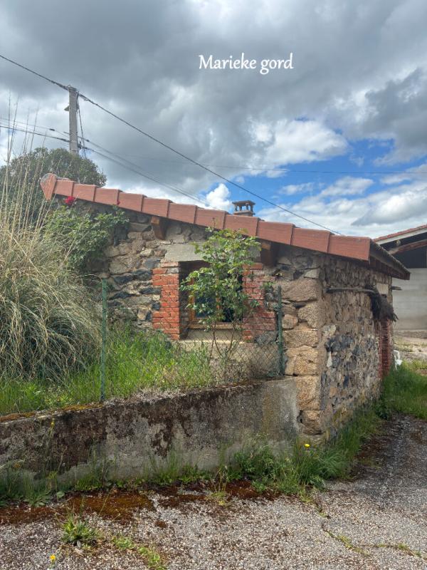 BEAUZAC Exclusivité à Beauzac : Maison à fort potentiel avec vue imprenable 86 m² trois chambres et 1000m² de terrain 5