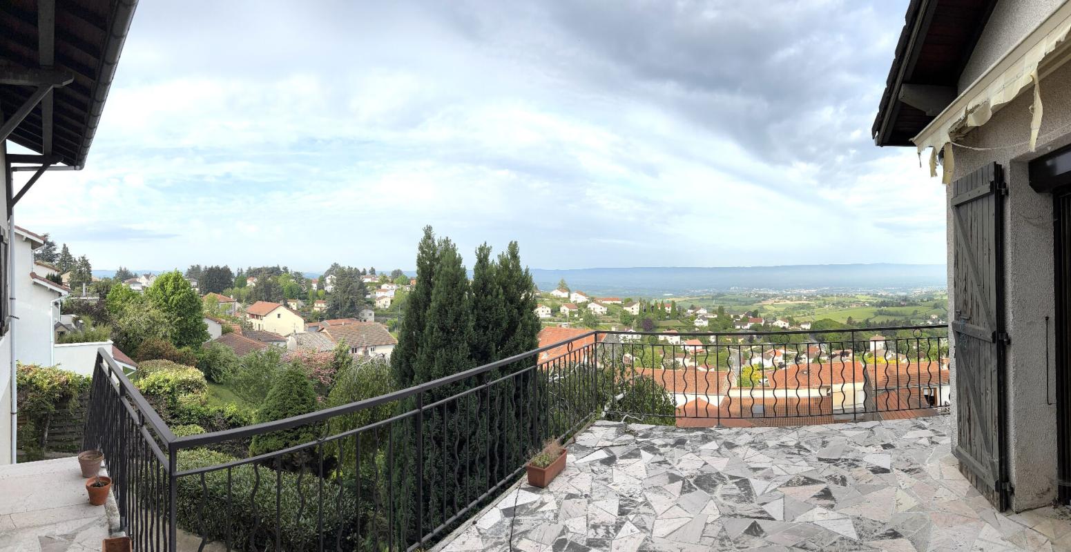 SAINT-HEAND St HEAND 42570 à 2 pas de l'église appartement 111m² 2 chambres TERRASSE GARAGE CAVE 1