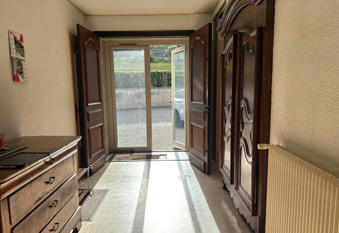 SAINT-HEAND St HEAND 42570 à 2 pas de l'église appartement 111m² 2 chambres TERRASSE GARAGE CAVE 10