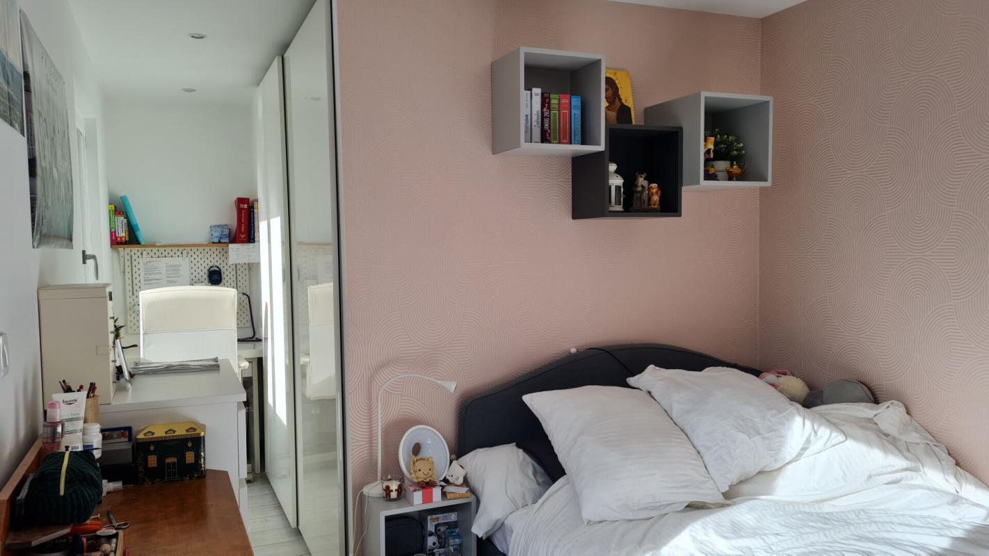 SAINT-GENEST-MALIFAUX En exclusivité Saint Genest Malifaux 42660 maison type chalet exposé Sud entièrement rénové entre 2016 et 2017 plus extension de 2017  150m² habitables 3 chambres sur 1876m² de terrain 14