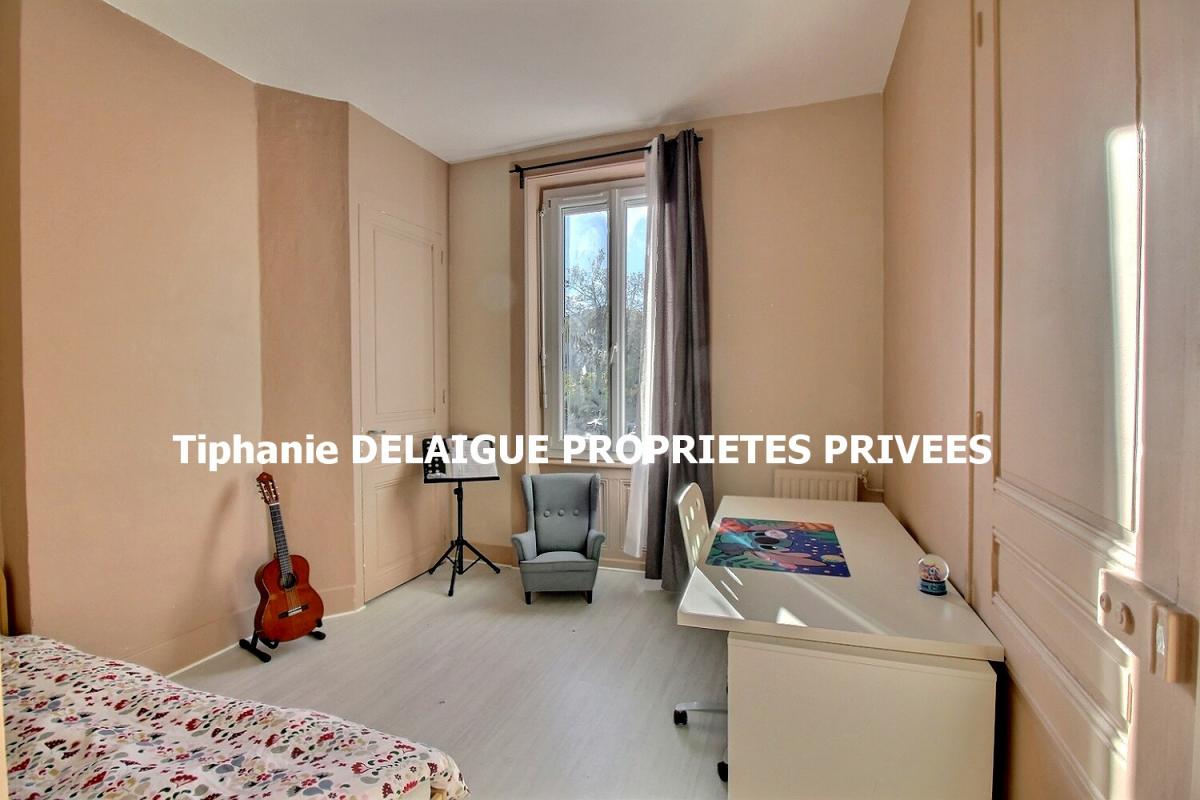 LE CHAMBON-FEUGEROLLES LE CHAMBON FEUGEROLLES 42500  appartement 90m² 3 chambres 7