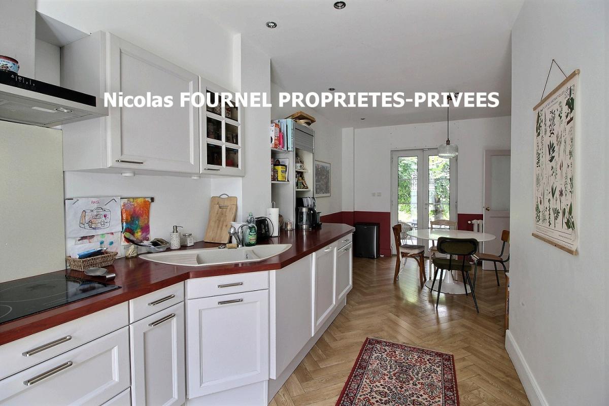 SAINT-ETIENNE Saint Etienne maison de Maître de 275 m² 5 chambres, avec piscine, dépendance et carport sur 1900m² de terrain 7