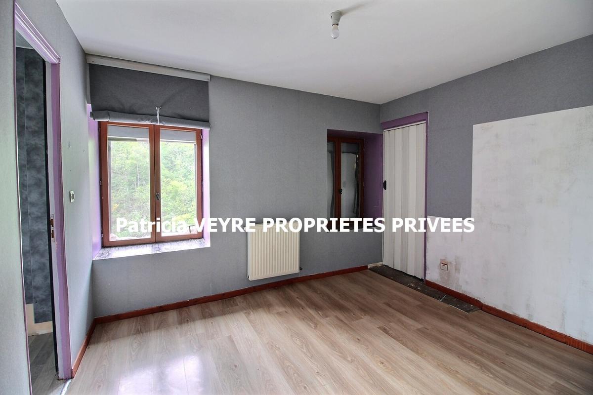 BOURG-ARGENTAL Maison Bourg Argental 96 m2 sur 479 m² de terrain avec quatre chambres 5