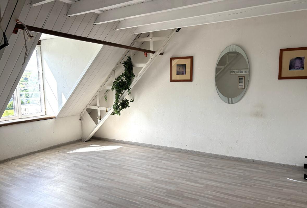 LA TALAUDIERE LA TALAUDIERE 42350 Propriété dans une maison de maitre Appartement 454m² 4 chambres 13