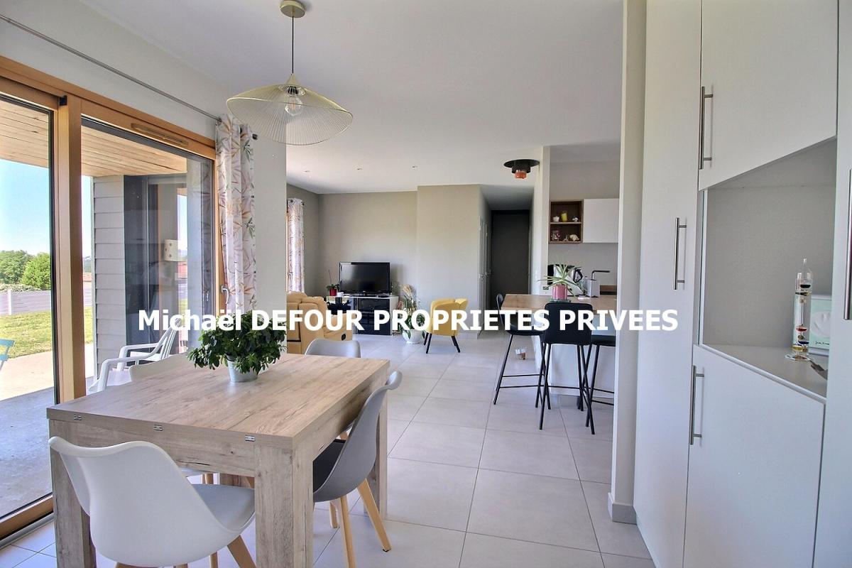 LES VILLETTES Maison Les Villettes 4 pièce(s) 87 m2 7