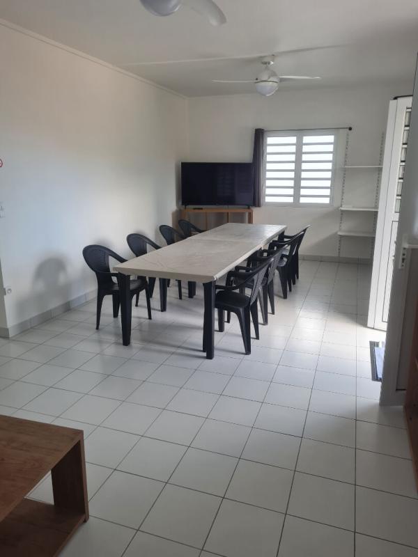 LE MORNE-ROUGE Belle maison sur deux niveaux composée de 5 chambres. Superficie de 155 m2 sur un terrain de 717 m2 6